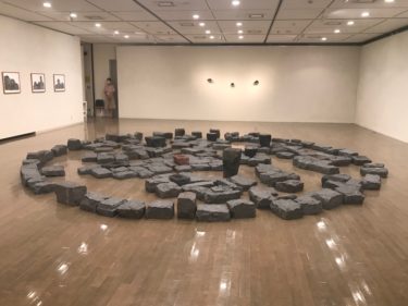 林武史展　美濃加茂市民ミュージアム（岐阜）　石の記憶、泥の声