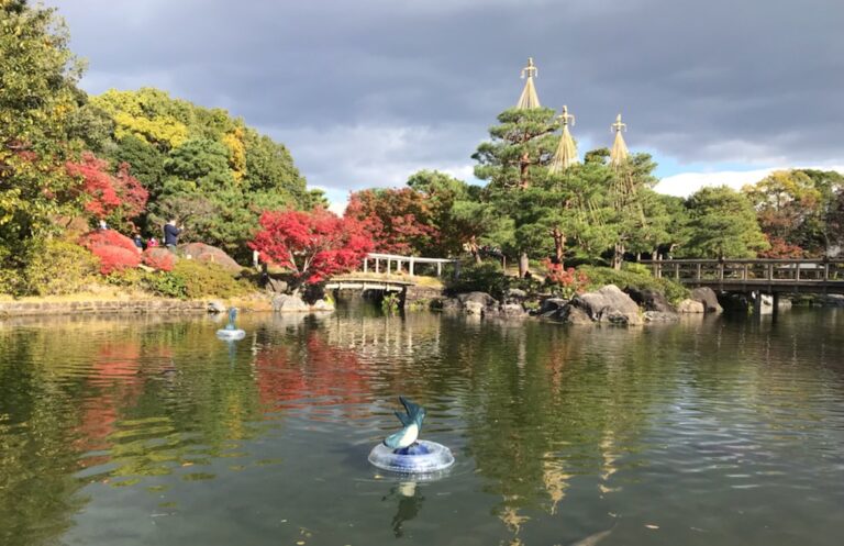 ベトナム製 宝石絵画「白鳥のいる庭園」 ベトナム製 宝石絵画「白鳥のいる庭園」