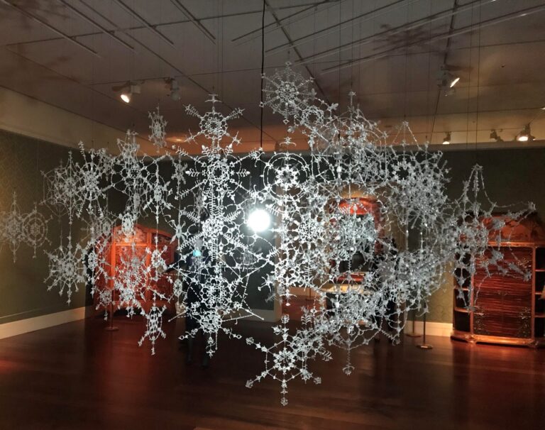 40年前位に作られた芸術品 黒を媒介し、立ち上がる知覚｜名和晃平 INTERVIEW - 黒の研究所