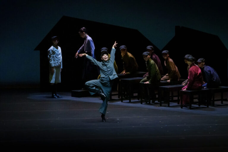 愛知県芸術劇場 勅使川原三郎 演出・振付 ダンス『風の又三郎』9月3、4