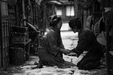 本日お値下げ　黒木華　サイン入り映画ポスター　期間限定出品 m94623087355_1.jpg?1705755557