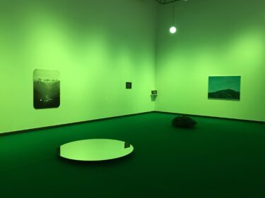 三田村光土里「グリーン・オン・ザ・マウンテン」愛知県美術館で2023年6月30日-9月17日に展示　2023年度第2期コレクション展の一環
