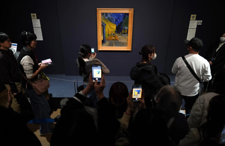 阪神・淡路大震災30年 大ゴッホ展―夜のカフェテラス」神戸市立博物館で