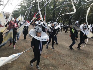 《Metamorphosis Ⅱ》アーティストのマーロン・グリフィスによるパレード　昨年に続いて2024年11月16日に名古屋・鶴舞公園で開催