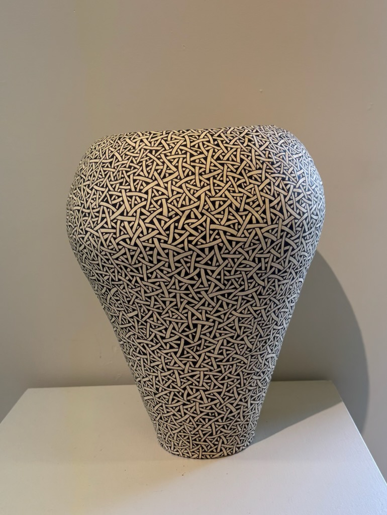 東絵理 Flowers」「鈴木優作 特異展」GALERIE hu:(名古屋)で2025年9月